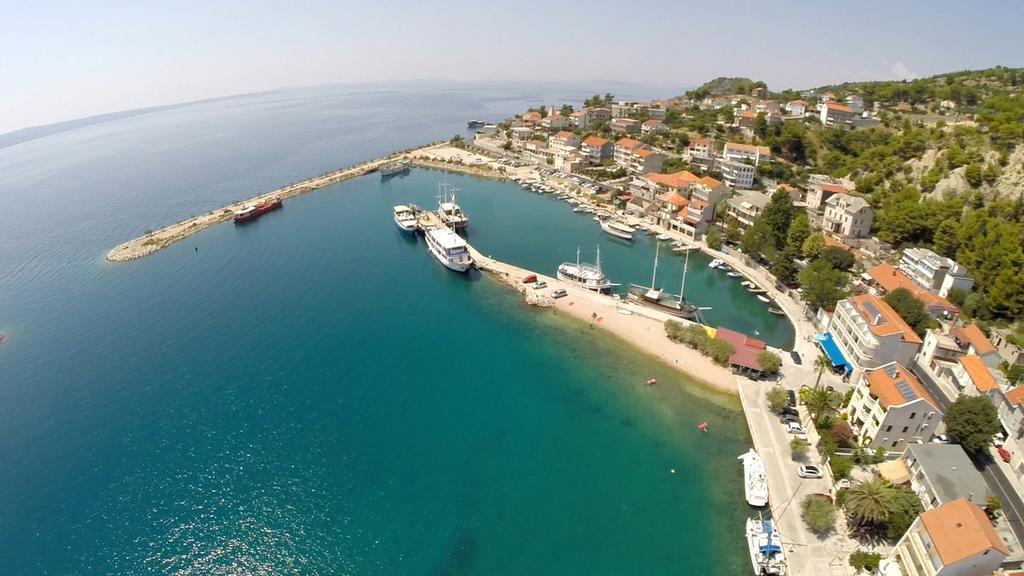 Studio Apartmani Topic Omiš Esterno foto