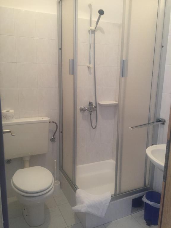 Studio Apartmani Topic Omiš Esterno foto